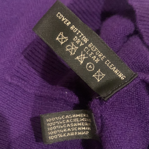 Ralph Lauren Black Label 100% cashmere cardigan and cashmere shell twinet. - Picture 3 of 4